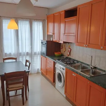 Condominio Centrale Apartman *